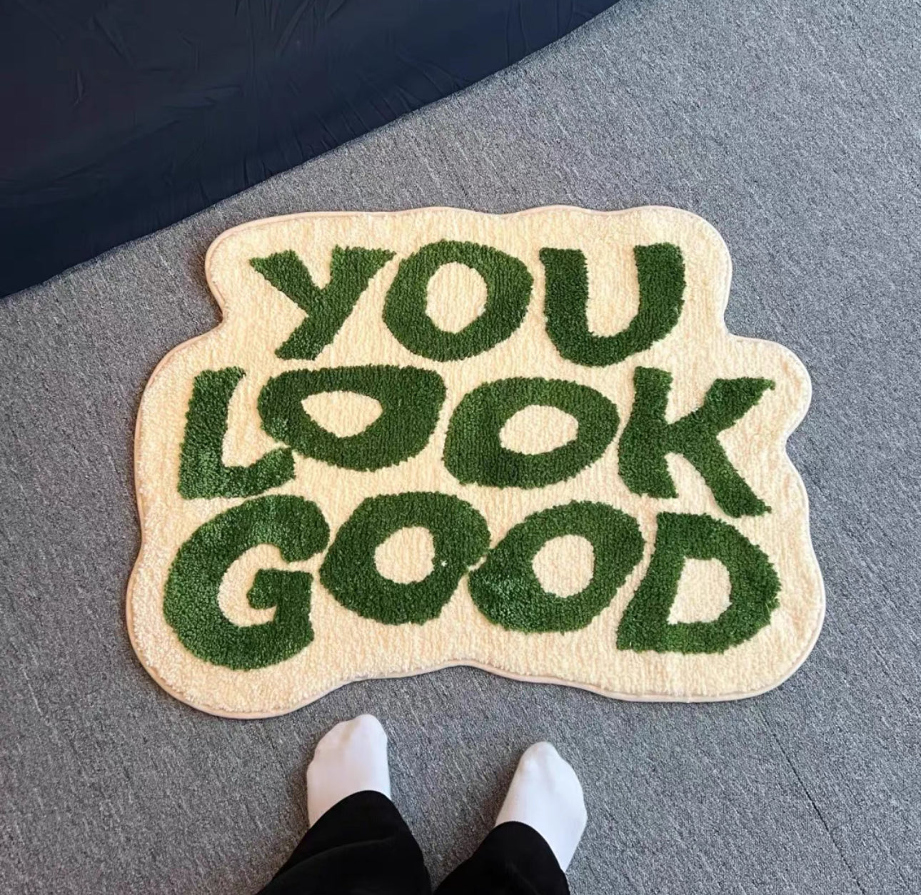 “ You look good ” rugs